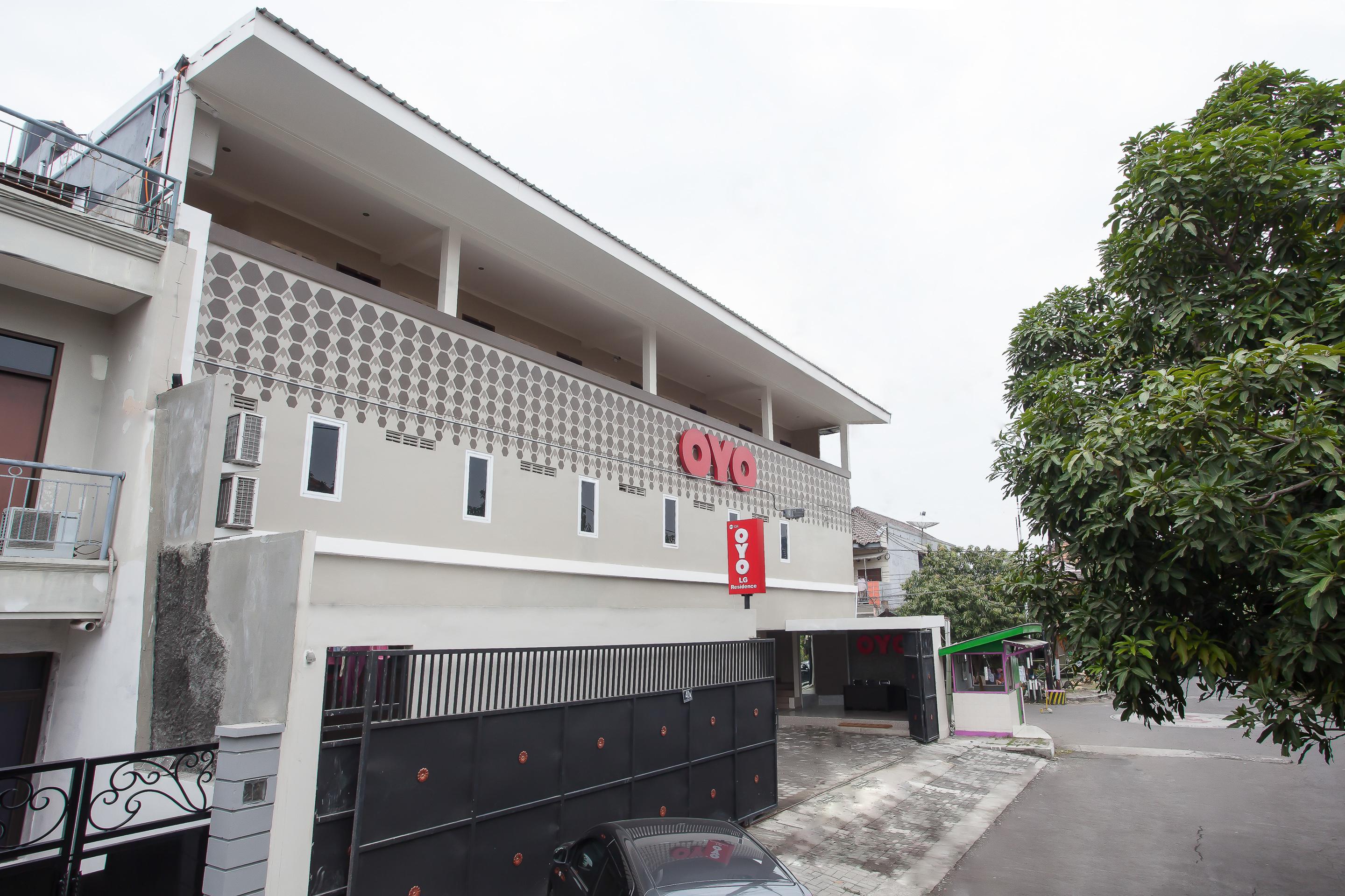 Super Oyo Capital O 134 Lg Residence Surabaya Ngoại thất bức ảnh