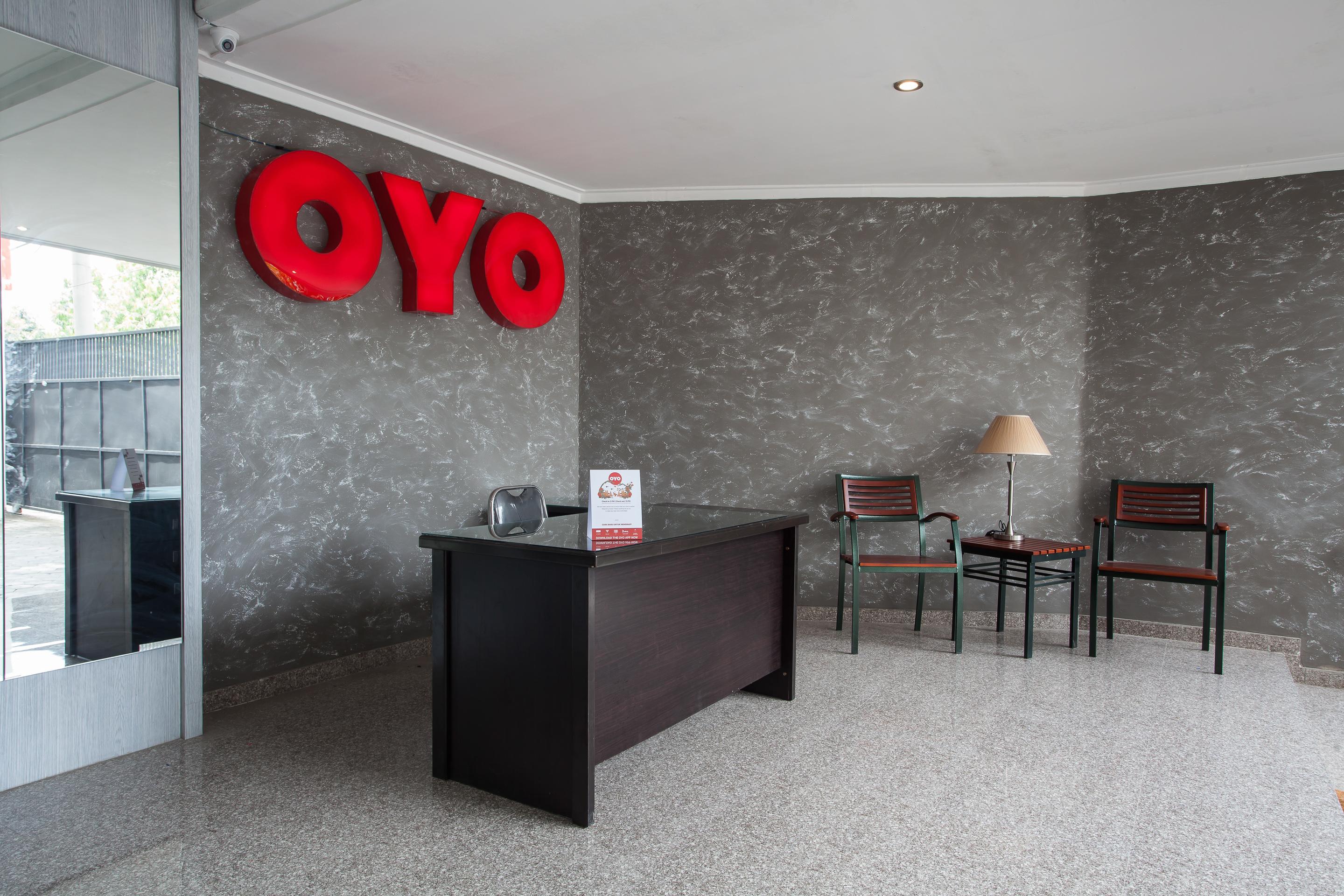 Super Oyo Capital O 134 Lg Residence Surabaya Ngoại thất bức ảnh