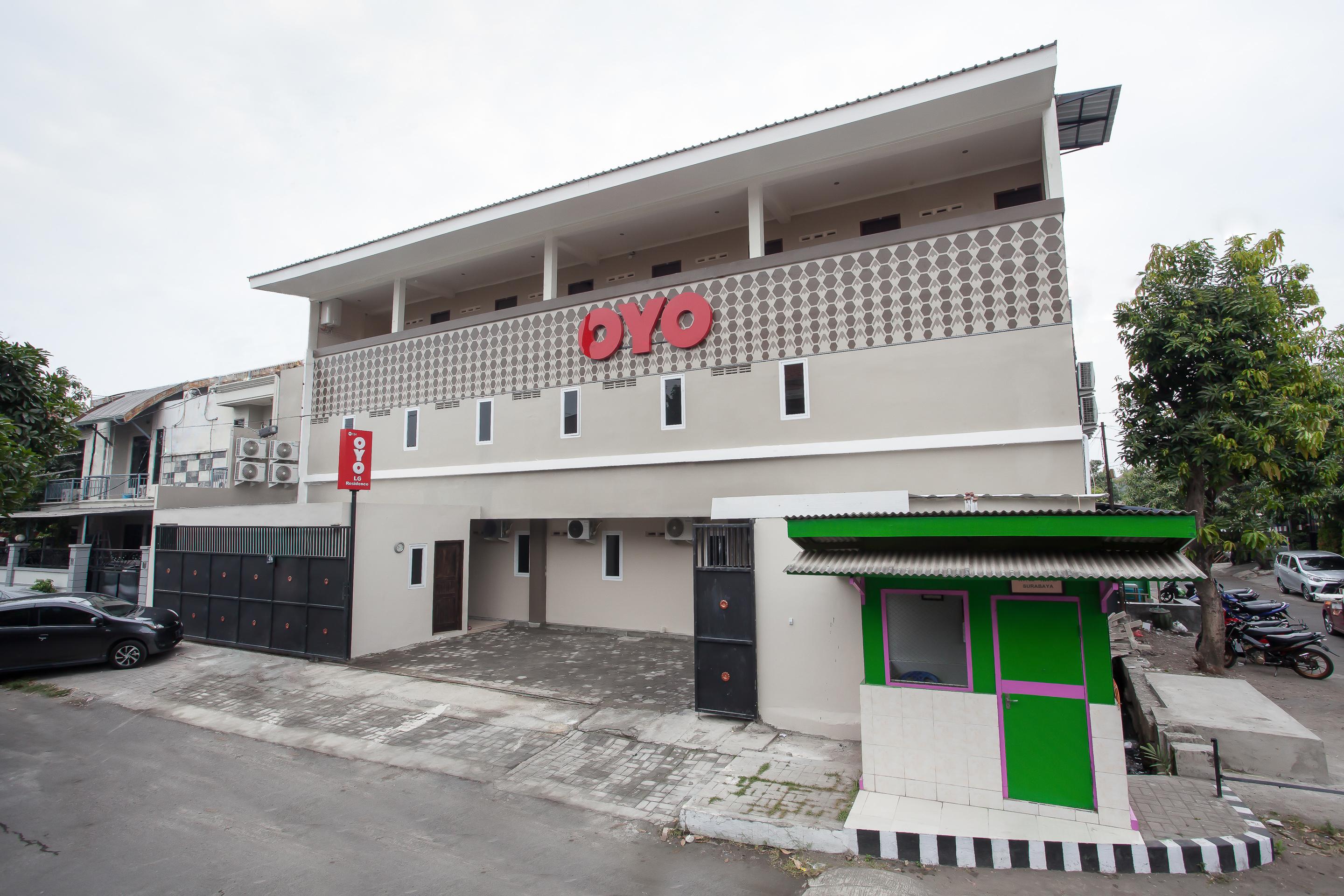 Super Oyo Capital O 134 Lg Residence Surabaya Ngoại thất bức ảnh