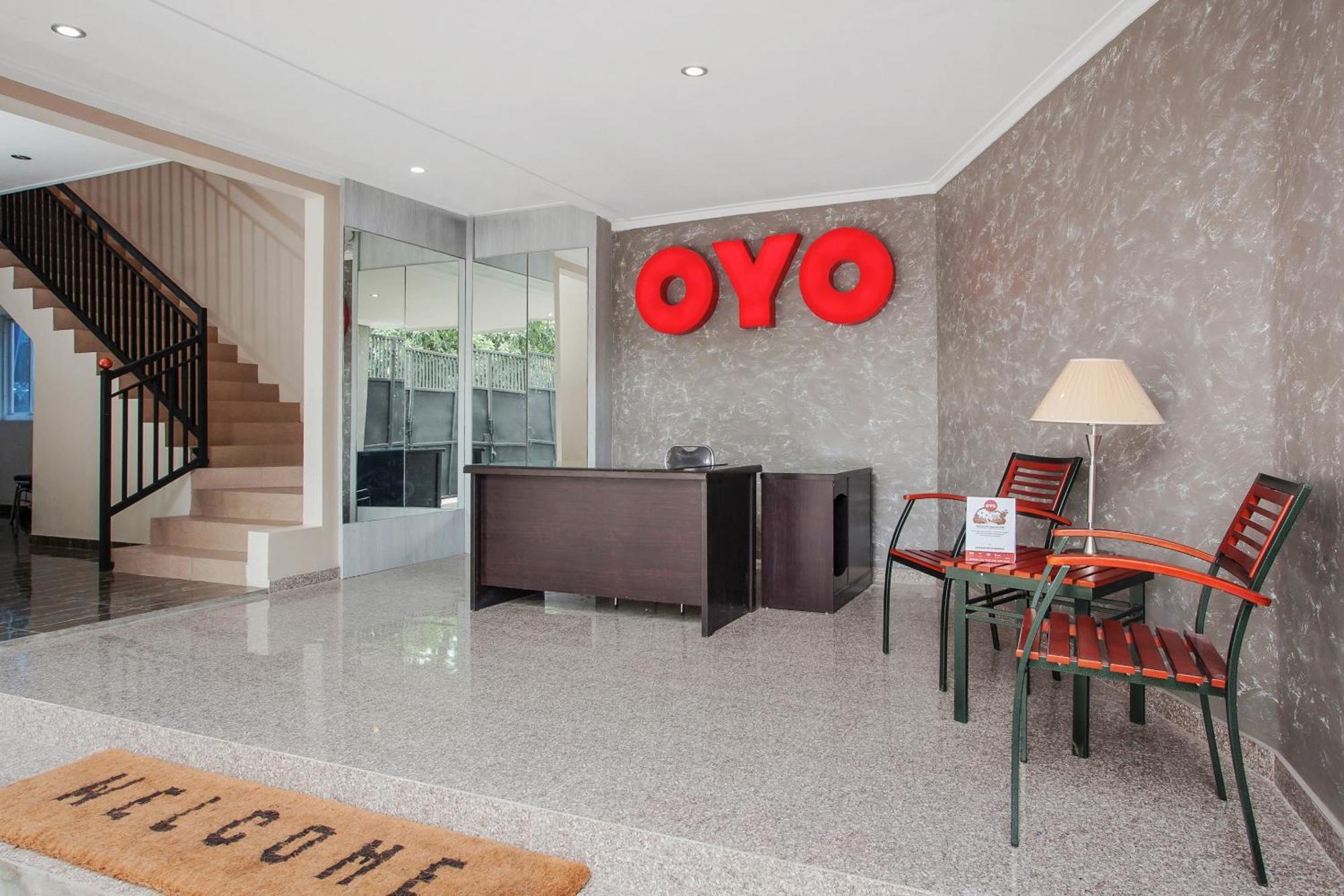 Super Oyo Capital O 134 Lg Residence Surabaya Ngoại thất bức ảnh