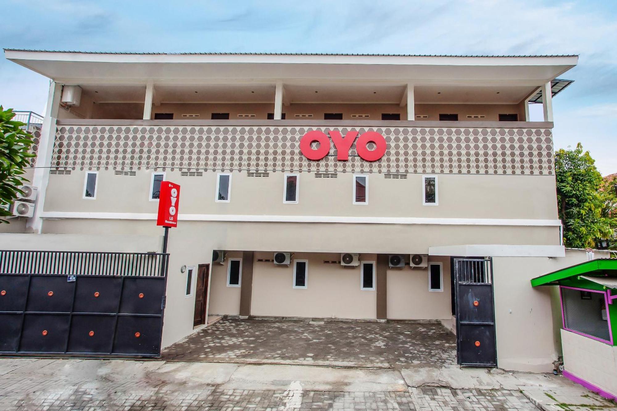 Super Oyo Capital O 134 Lg Residence Surabaya Ngoại thất bức ảnh